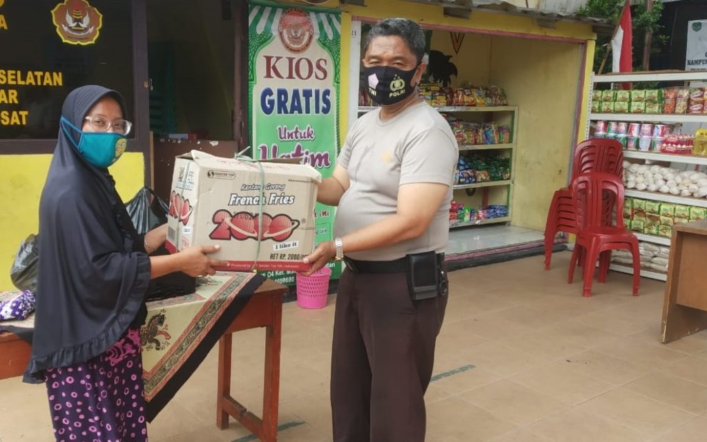 Donasi Dari Ibu Rw-005
